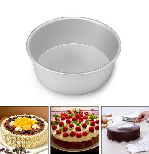 Mold pan outlet