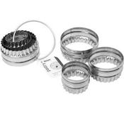 Crinkled &amp; plain cookie cutters on ring, Set of 3 image