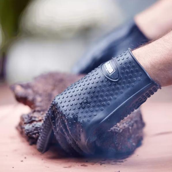 Weber Silicone Grilling Gloves - Heat Resistant up to 400° F/204° C, Size 9, Reusable, Food-grade, Textured Grip, Black