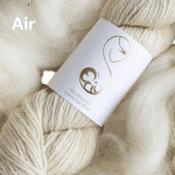 Ériu BFL Romney Roving 100% Irish Wool 100gm - Air
