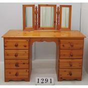 Bargaintown hotsell dressing table