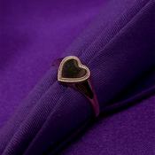 9ct Gold Heart Shaped Signet Ring GR520 image
