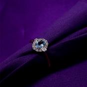 9ct Gold Aquamarine &amp; Diamond Oval Vintage Lace Ring GRX247 image