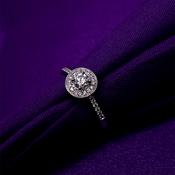 18ct White Gold Diamond 0.37ct Round Halo Ring Z057 image
