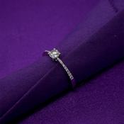 18ct White Gold Diamond 0.31ct  Solitaire Ring with Pavé set shoulders Z12/8 image