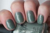CND VINYLUX Wild Moss 186 image