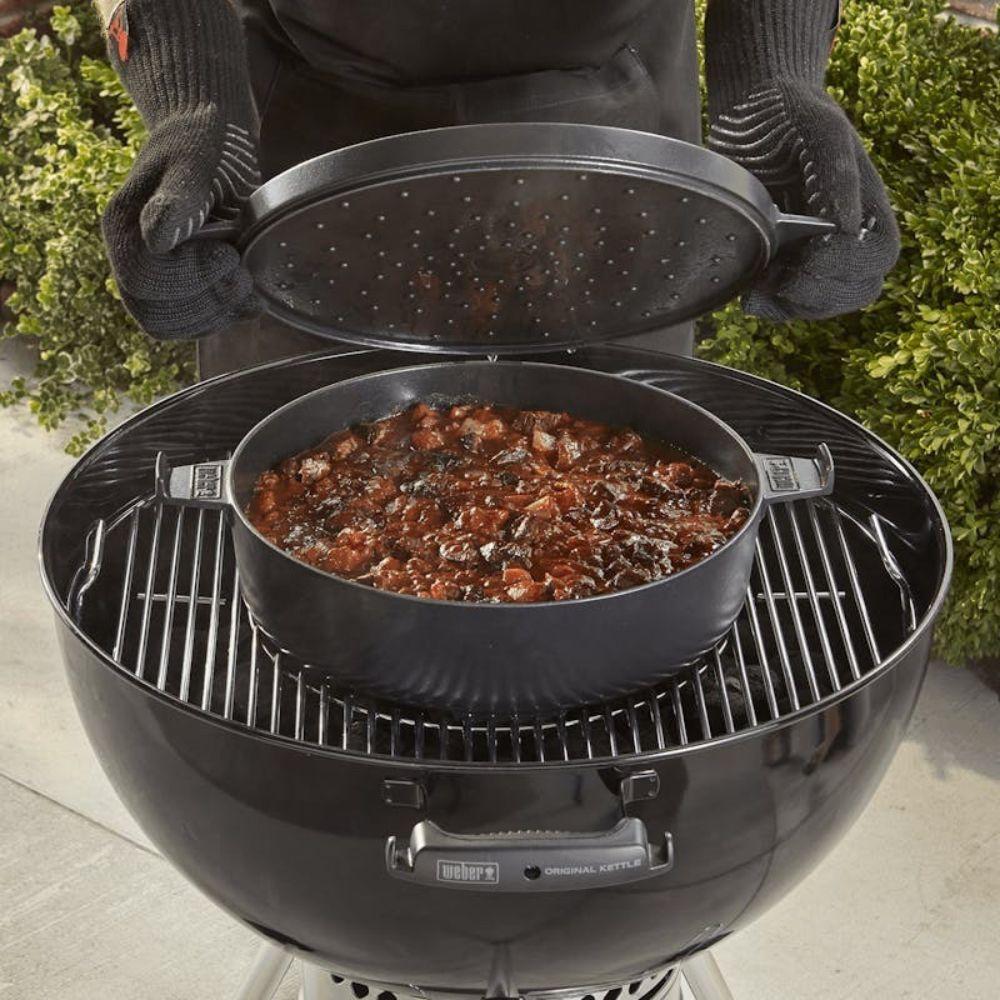 Weber Cast Iron Dutch Oven with Flat Top Lid
