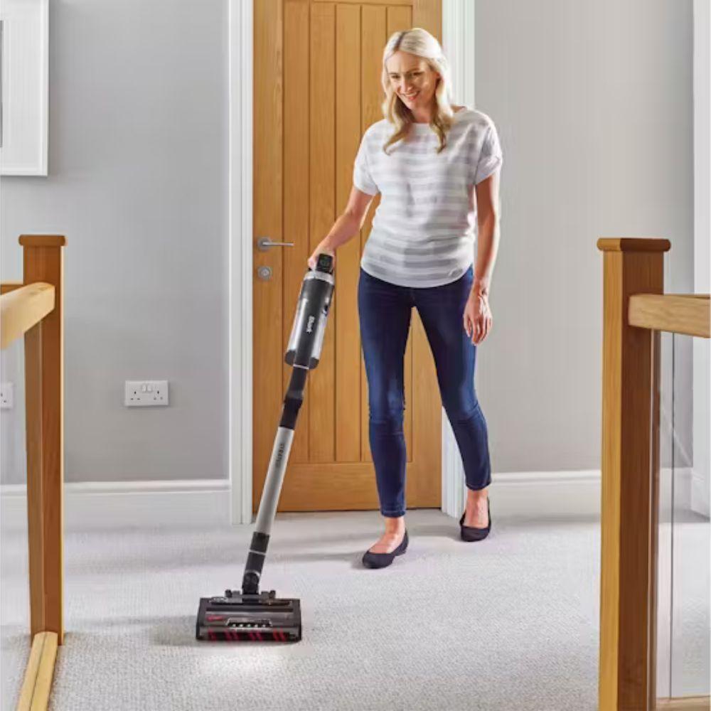 Shark Stratos Anti Hair Wrap Plus Pet Pro Cordless Vacuum Cleaner - Double Battery, Free Delivery, Pet Hair Removal