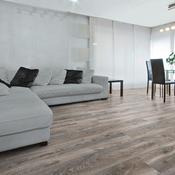 10MM MAMMUT PLUS LP AC5 HIGHLAND OAK TITAN LAMINATE FLOORING image