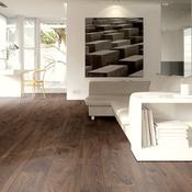 MAMMUT LONG PLANK EVEREST OAK LAMINATE FLOORING AC5 image