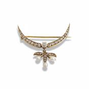 18ct Yellow Gold Natural Diamond Pearl Cresent-Shaped Brooch with Seed Pearl Drop