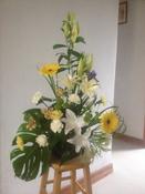 .Beautiful Spring Arrangement image