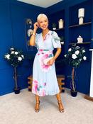 Saorlaith Pleated Midi Dress Floral Pwr Blue