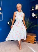 Layce Banded Midi Dress Floral Blue Pastel image