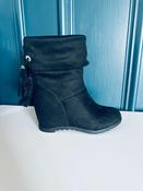 Pari Boots Black image
