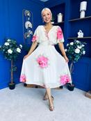 Julia Cape Detailed Midi Dress Floral Mint image
