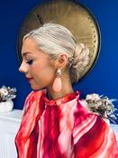 Theo Drop Earrings Gold image