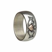 Antique Finish Claddagh Band