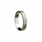 Newgrange Spirals Engraved Medium Width Gents Band