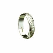 Newgrange Spirals Engraved Narrow Band, Universal