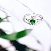 Sterling Silver Green Zirconia Claddagh Ring image