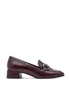 Tamaris Classic Shoe with Buckle Merlot Croco image