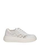 Caprice Platform Comfort Trainer White Flower image