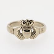 LADIES 14CT WHITE GOLD CLADDAGH RING