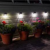 Solar 3 Lumen Wall, Fence &amp; Post Light 4 Pack