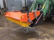 Modern Tech 6ft Bucket Brush image