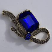 Jewelled Brooch image