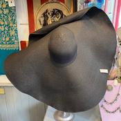 Oversized Sun Hat - Black