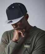 5-panel contrast snapback image