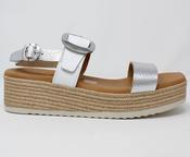 Oh My Sandals | Platform Sandals in White &amp; Silver | 6024 Bianco image