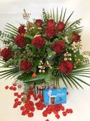 12 Red Roses and Chocolates