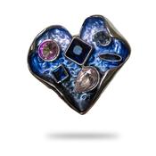 Midnight Sapphire Heart Brooch image