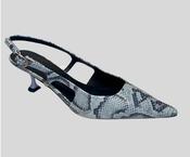 Lola Cruz  015Z99BK Slingback kitten heel