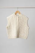 MR MITTENS CABLE BUTTONED VEST | CREAM