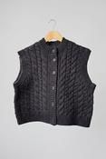 MR MITTENS CABLE BUTTONED VEST | BLACK