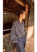 CLARAMONTE DELICE JACQUARD COTTON BLOUSE | NAVY/CREAM image