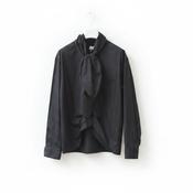 MANTU BOW TIE BLOUSE IN BLACK image