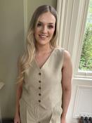 Iblues IBLGABARRA SLIM-FIT GILET in Camel image