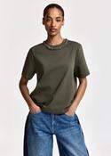 ESSENTIEL ANTWERP Klaim Olive green organic cotton T-shirt with chain-embellished neckline image