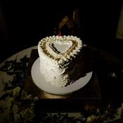 Vintage Heart Wedding Cake - Eve's Cakes
