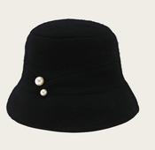 Loevenich bell-shaped hat made of pure wool with pearls, black