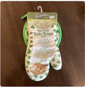 Connemara Kitchenware - Soda Bread Recipe Oven Mitt &amp;amp; Pot Holder image