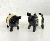 Small B&amp;amp;W Pigs