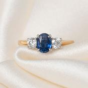 ALULA |  Sapphire &amp; Diamond Ring