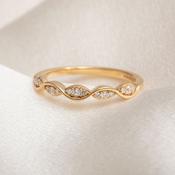 JOAN | Natural Diamond Wedding Ring in 18ct Gold