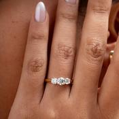 LEXI 1ct | Round 3-Stone Natural Diamond Engagement Ring in 18ct Gold image